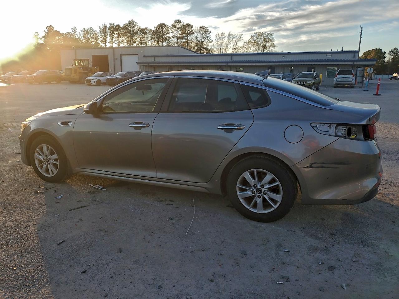 Kia Optima Lx Image 4