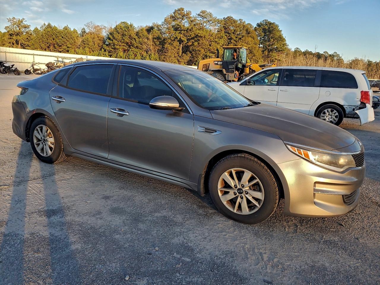 Kia Optima Lx Image 12