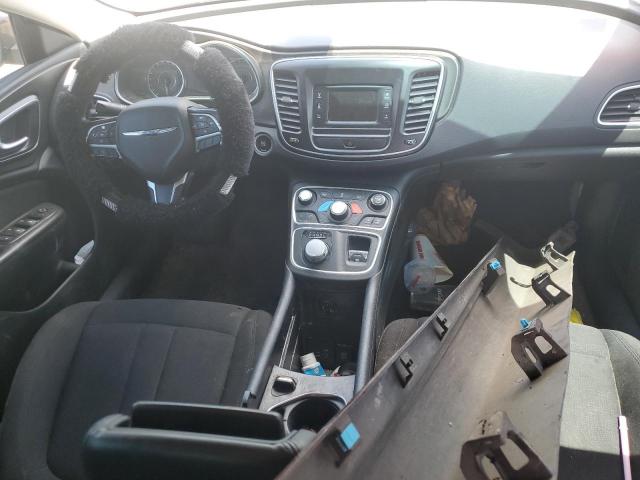 Chrysler 200 Limited Image 4