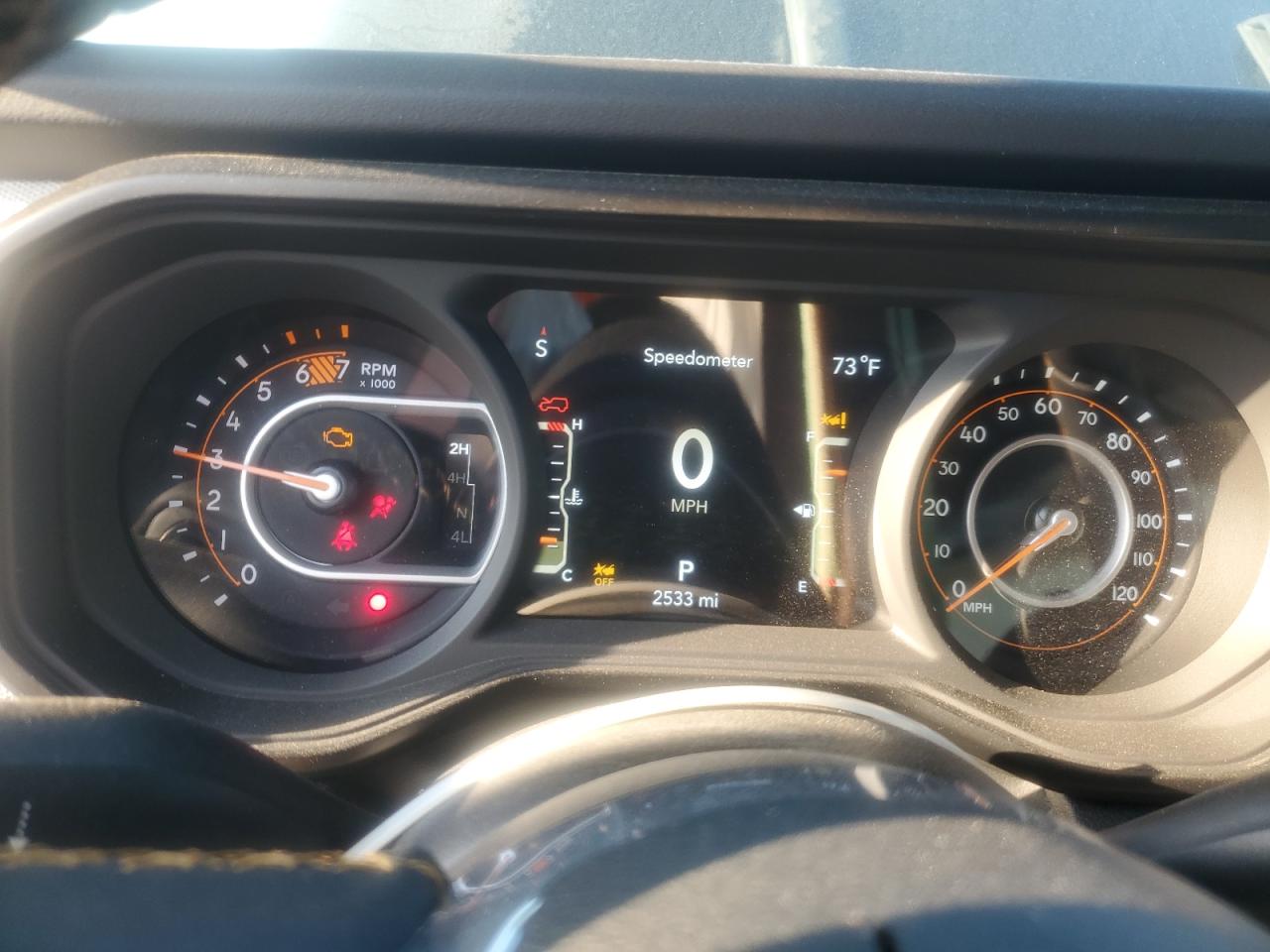 Jeep Wrangler Sahara Image 4