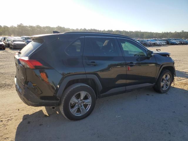 Toyota RAV4 Xle Image 2