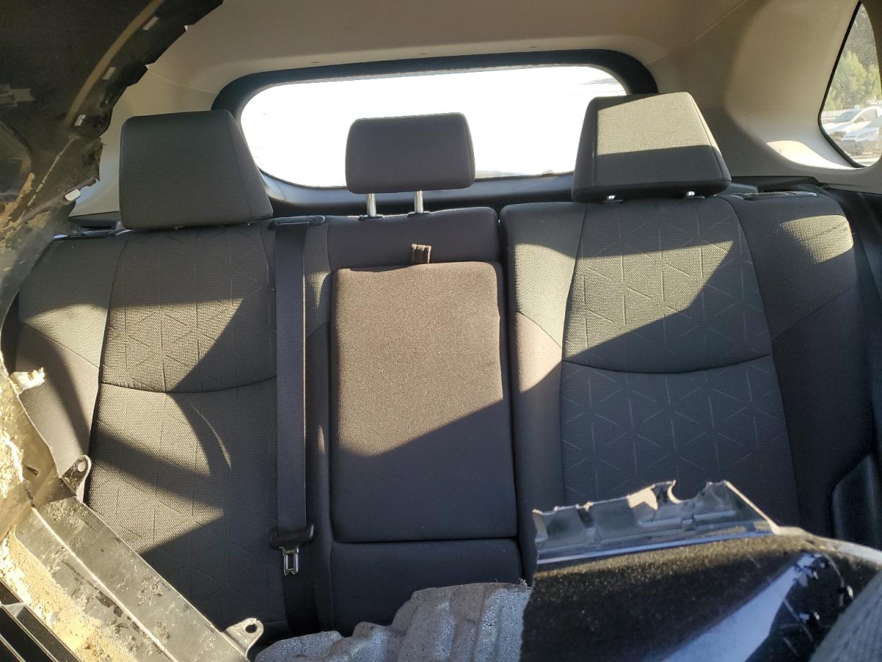 Toyota RAV4 Xle Image 8