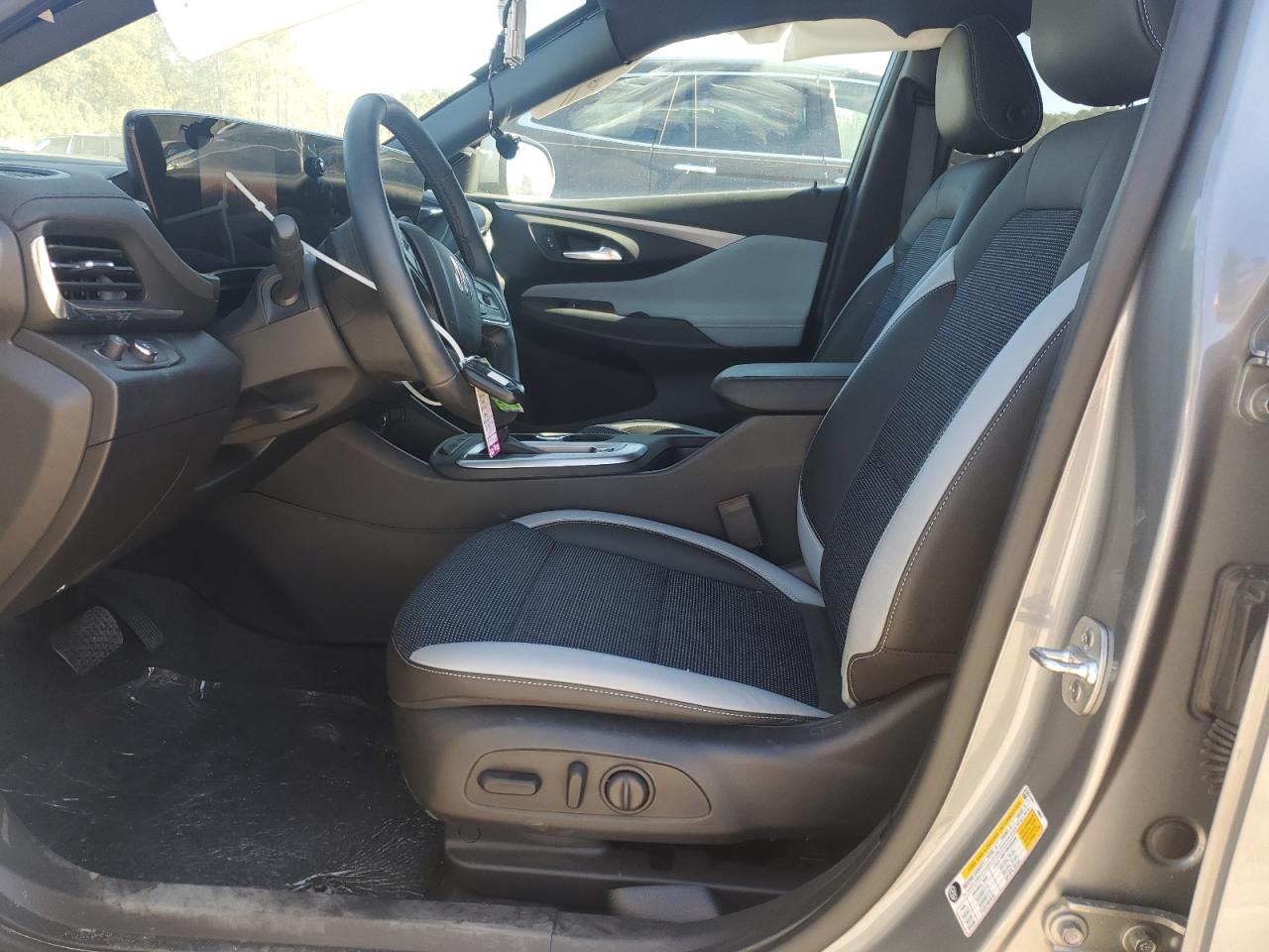 Buick Envista Pr Preferred Image 6