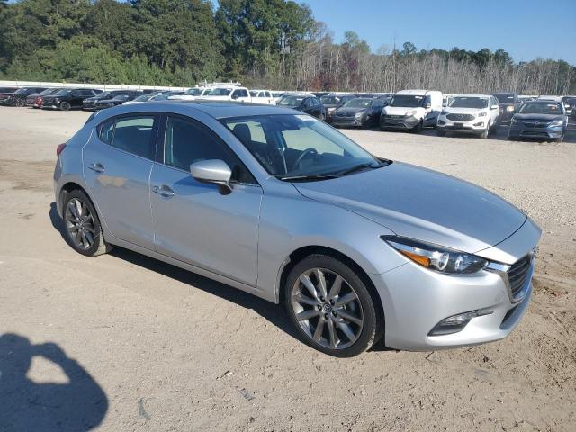 Mazda 3 Touring Image 10