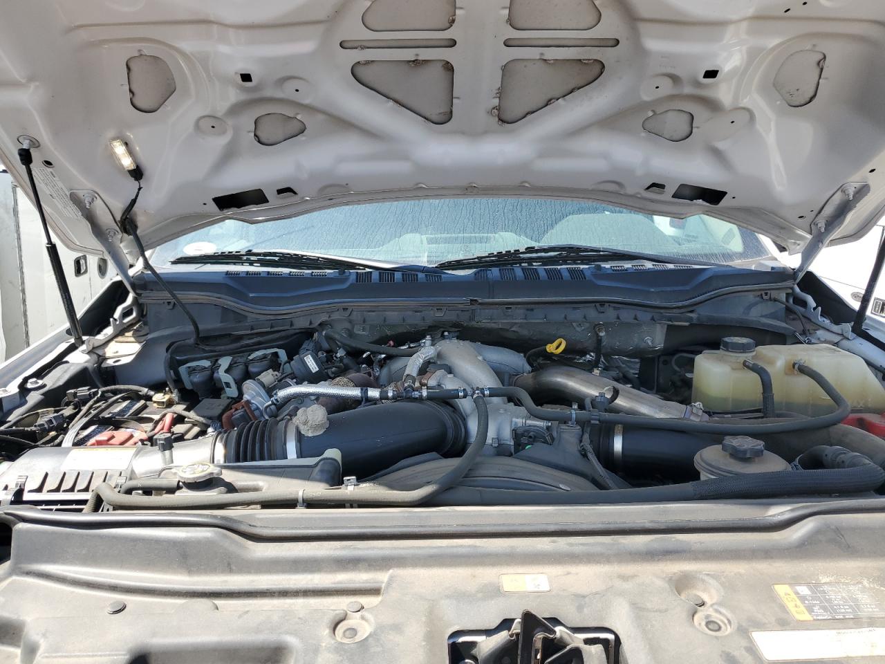 Ford F-550 Super Duty Image 6