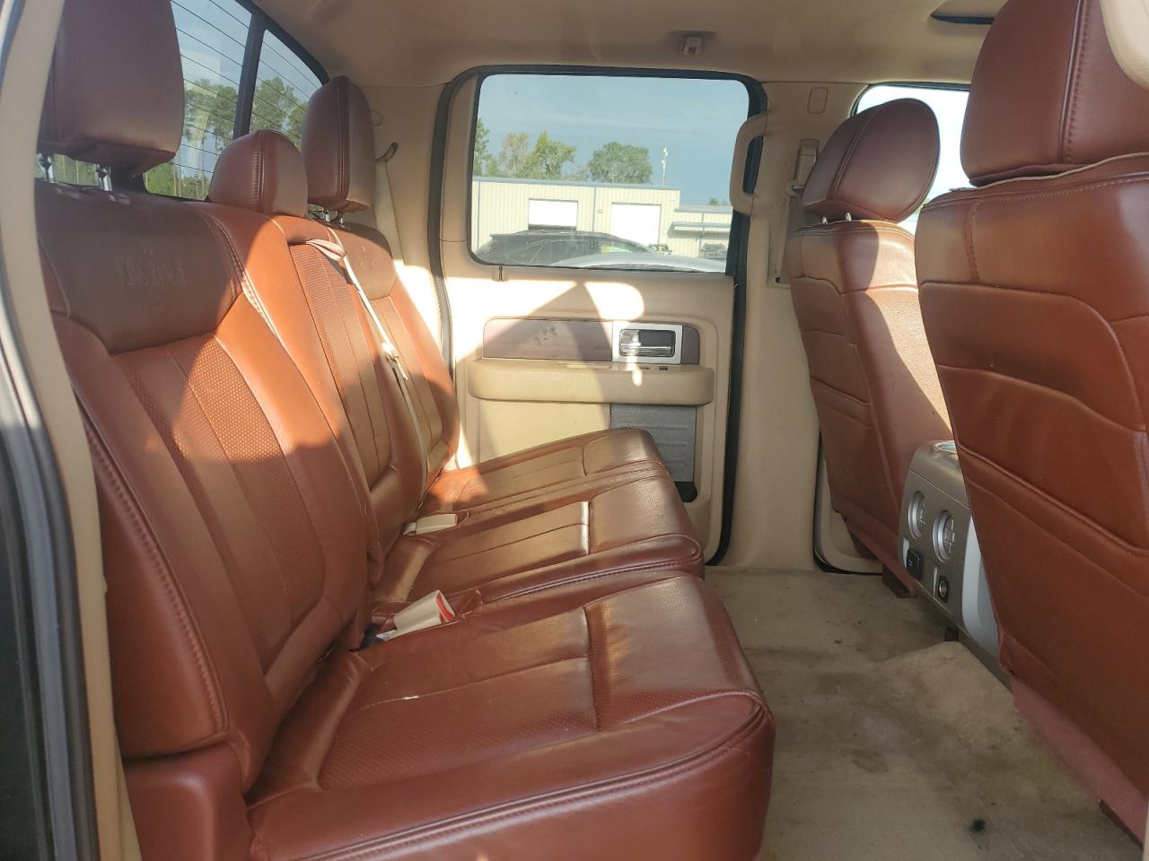 Ford F-150 Supercrew Image 13