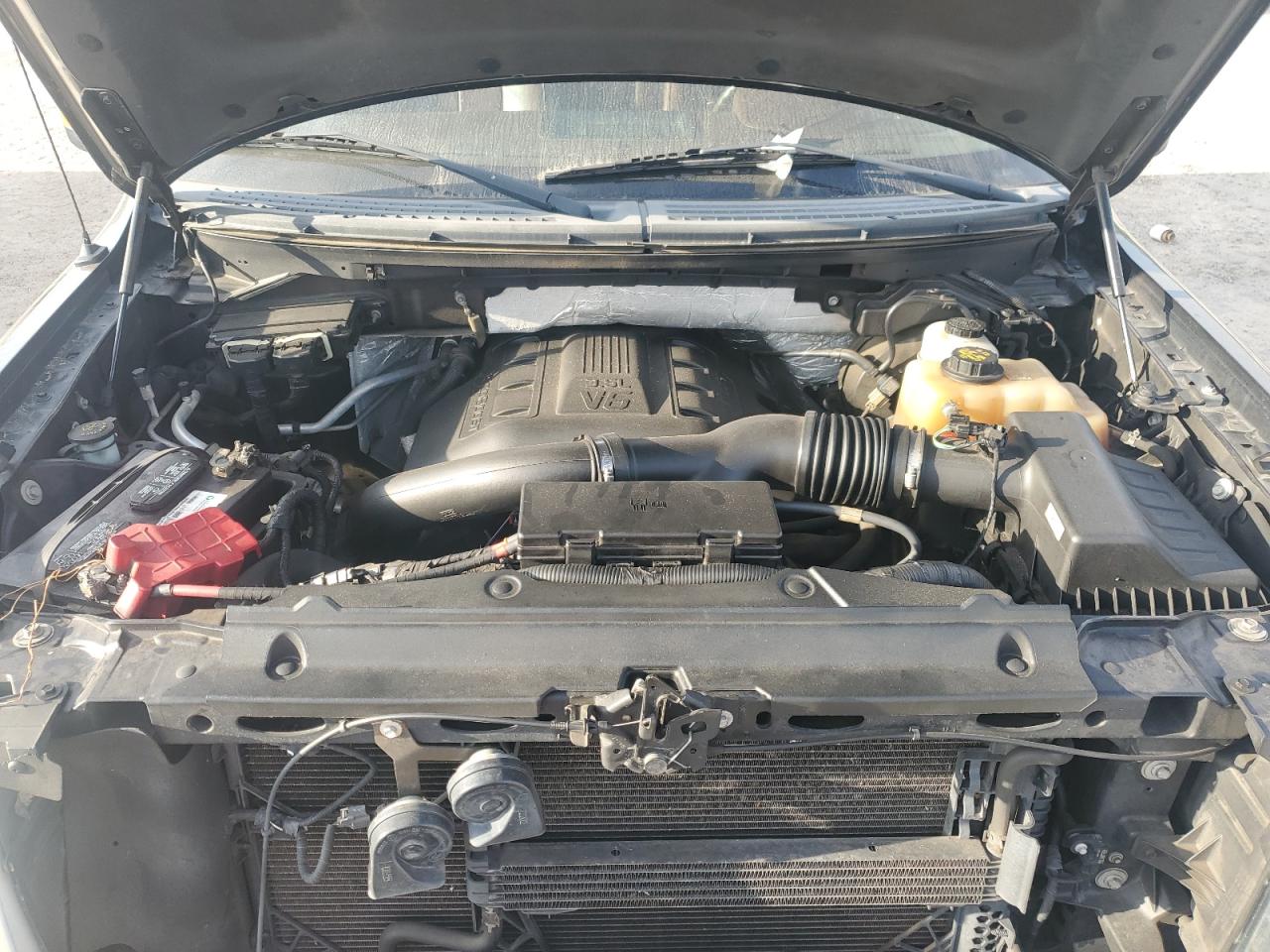 Ford F-150 Supercrew Image 6