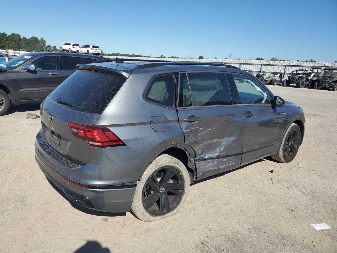 Volkswagen Tiguan Se R-line Black Image 3