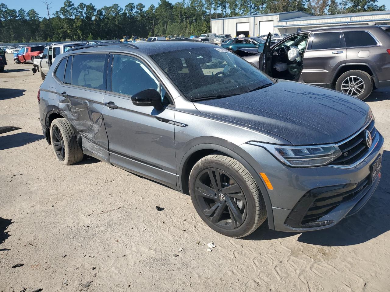 Volkswagen Tiguan Se R-line Black Image 4