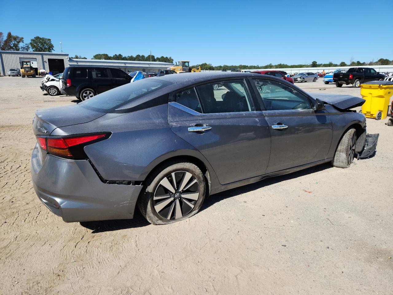 Nissan Altima Sv Image 13