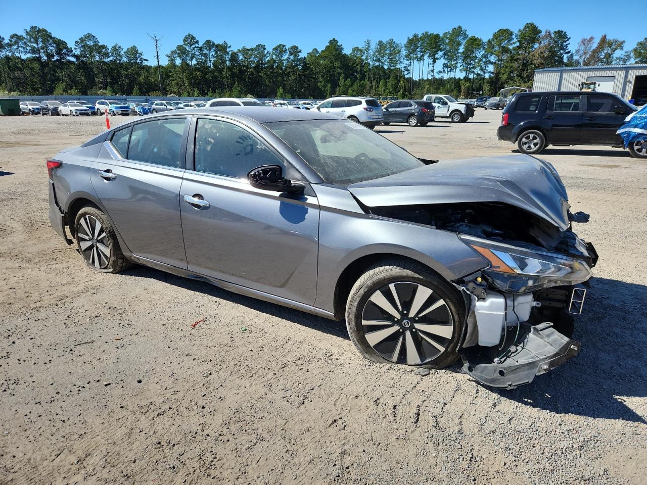 Nissan Altima Sv Image 2