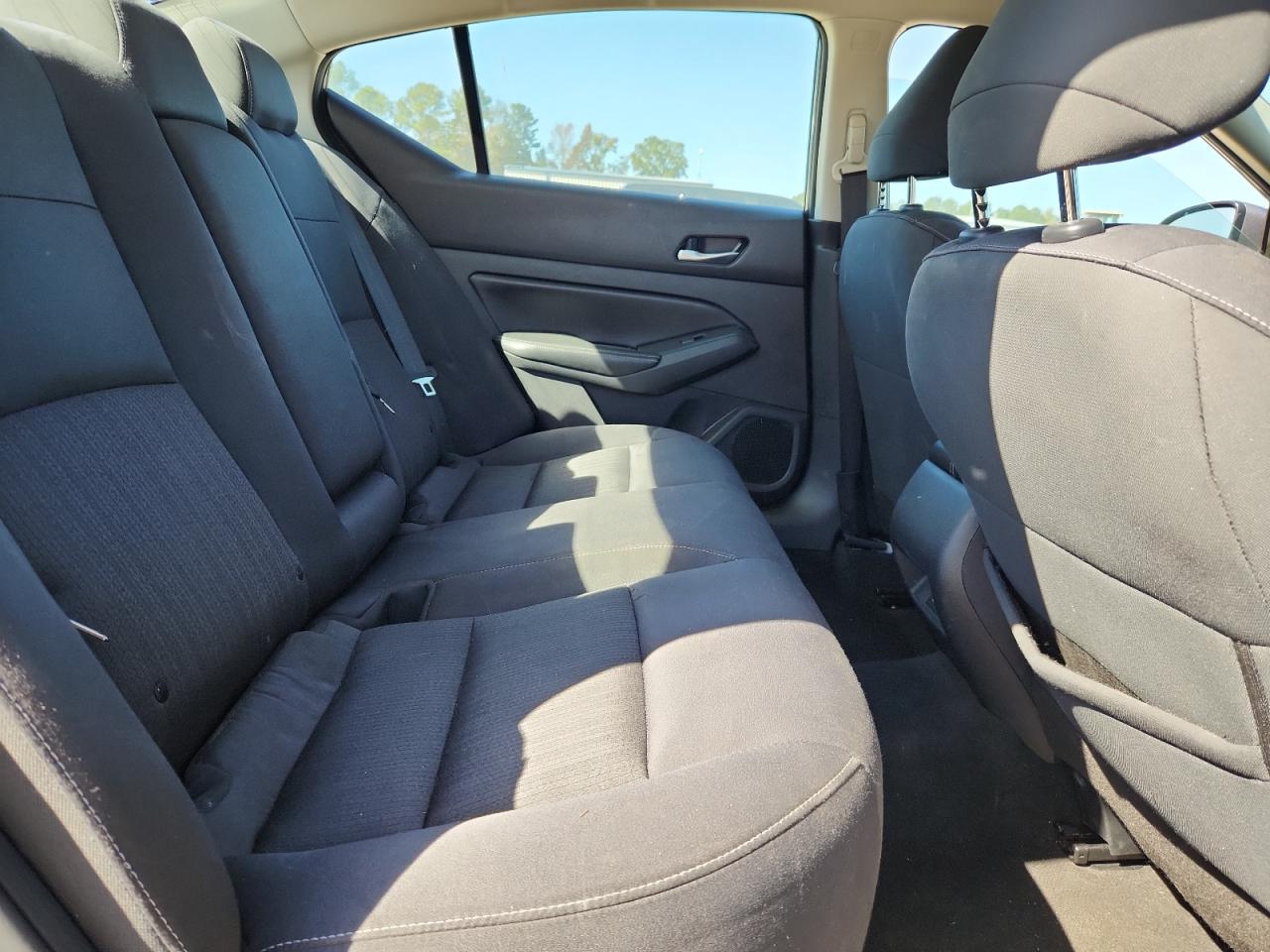 Nissan Altima Sv Image 6