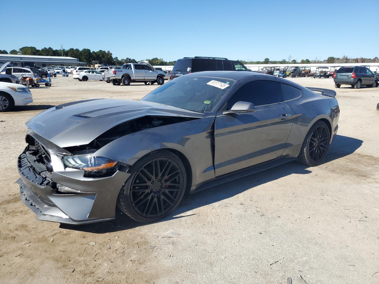 Ford Mustang Image 1