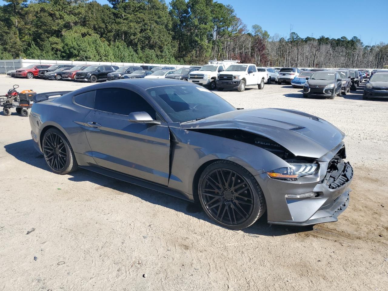 Ford Mustang Image 4