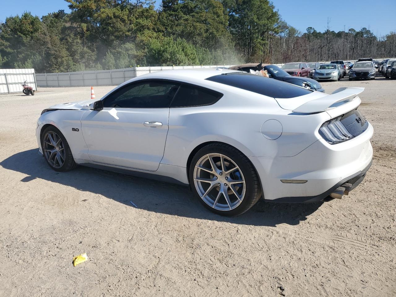Ford Mustang Gt Image 4