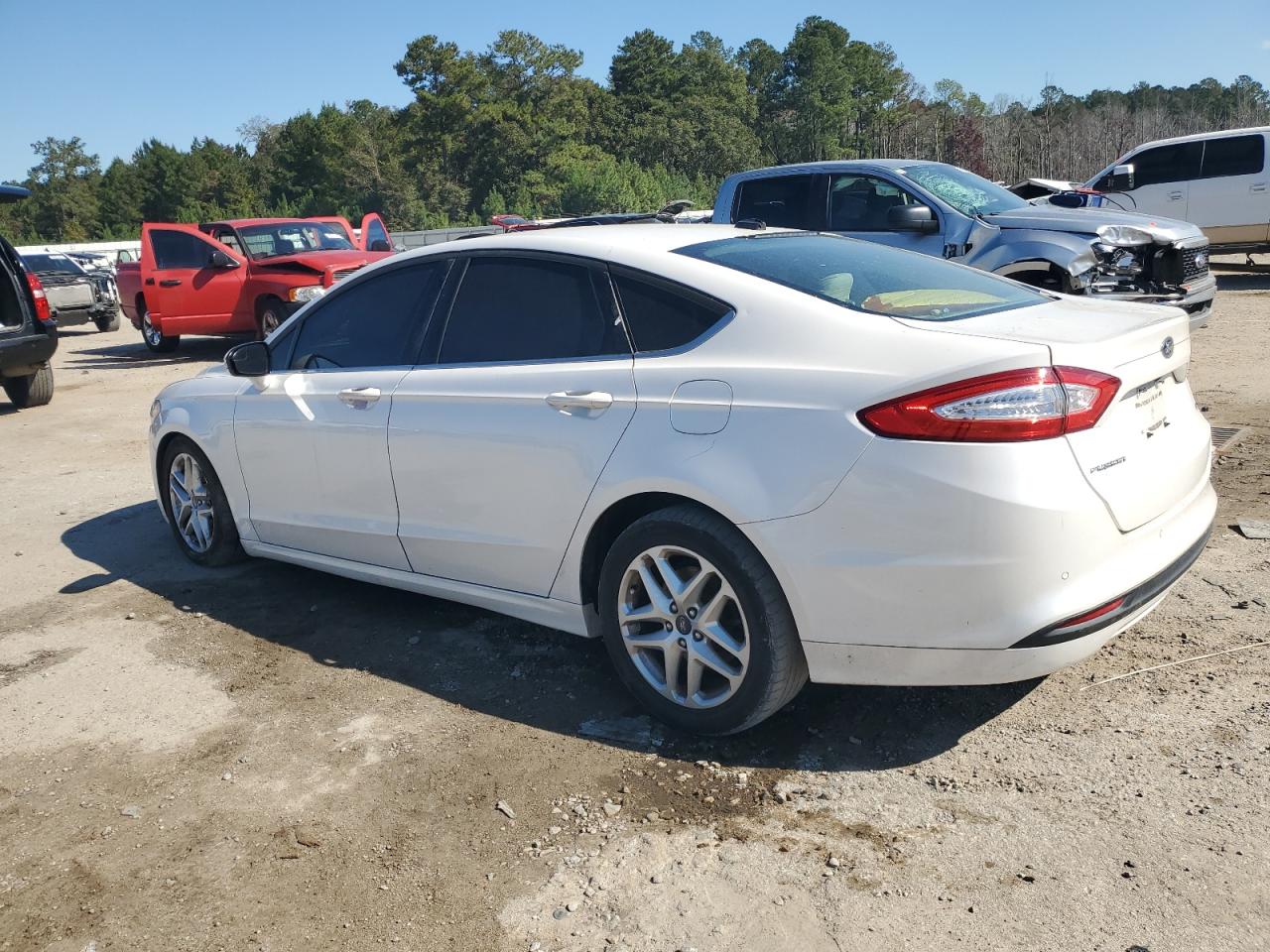 Ford Fusion Se Image 4