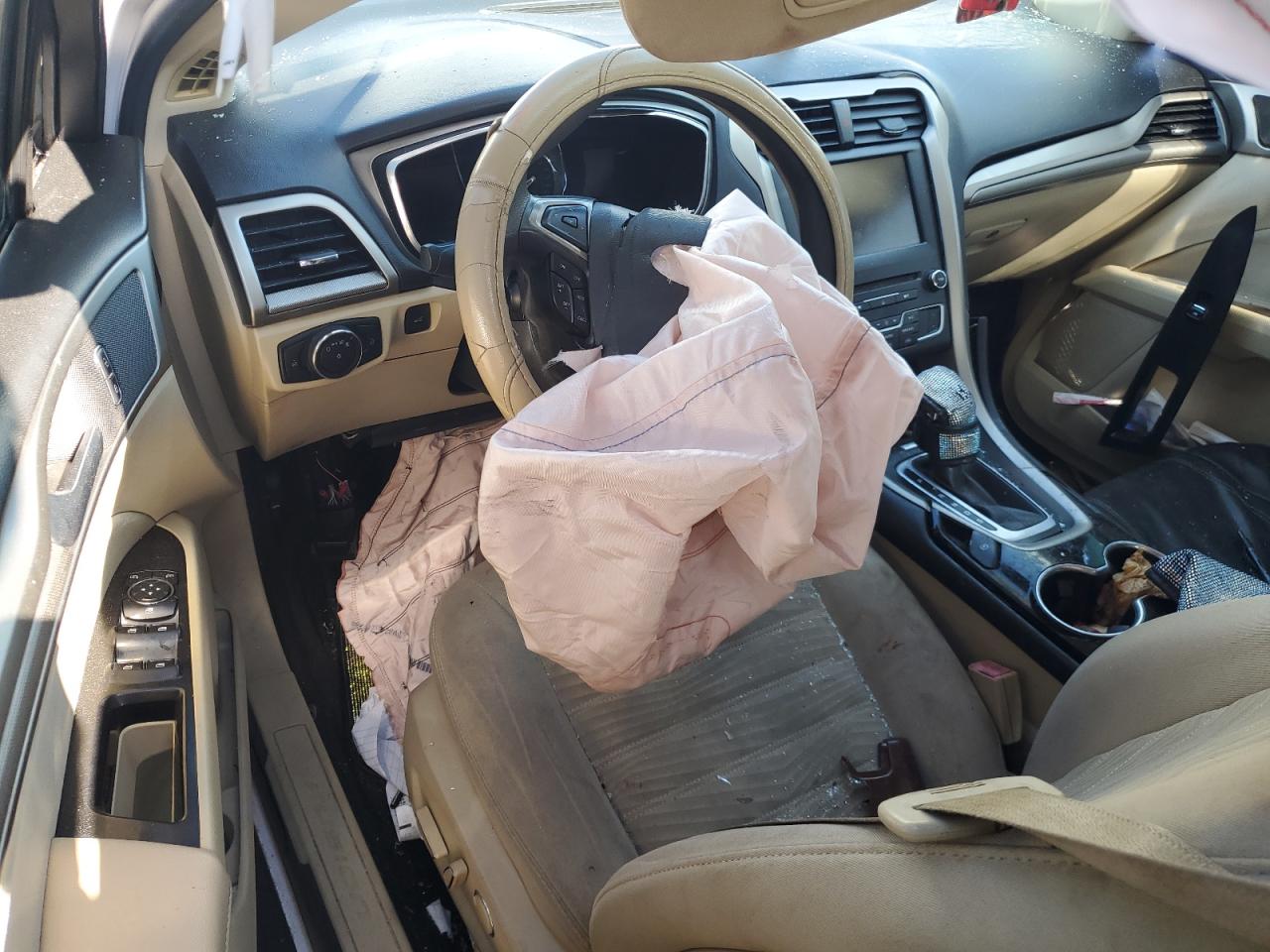 Ford Fusion Se Image 9