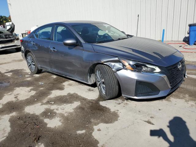 Nissan Altima Sv Image 10