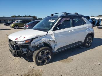  Salvage Hyundai VENUE