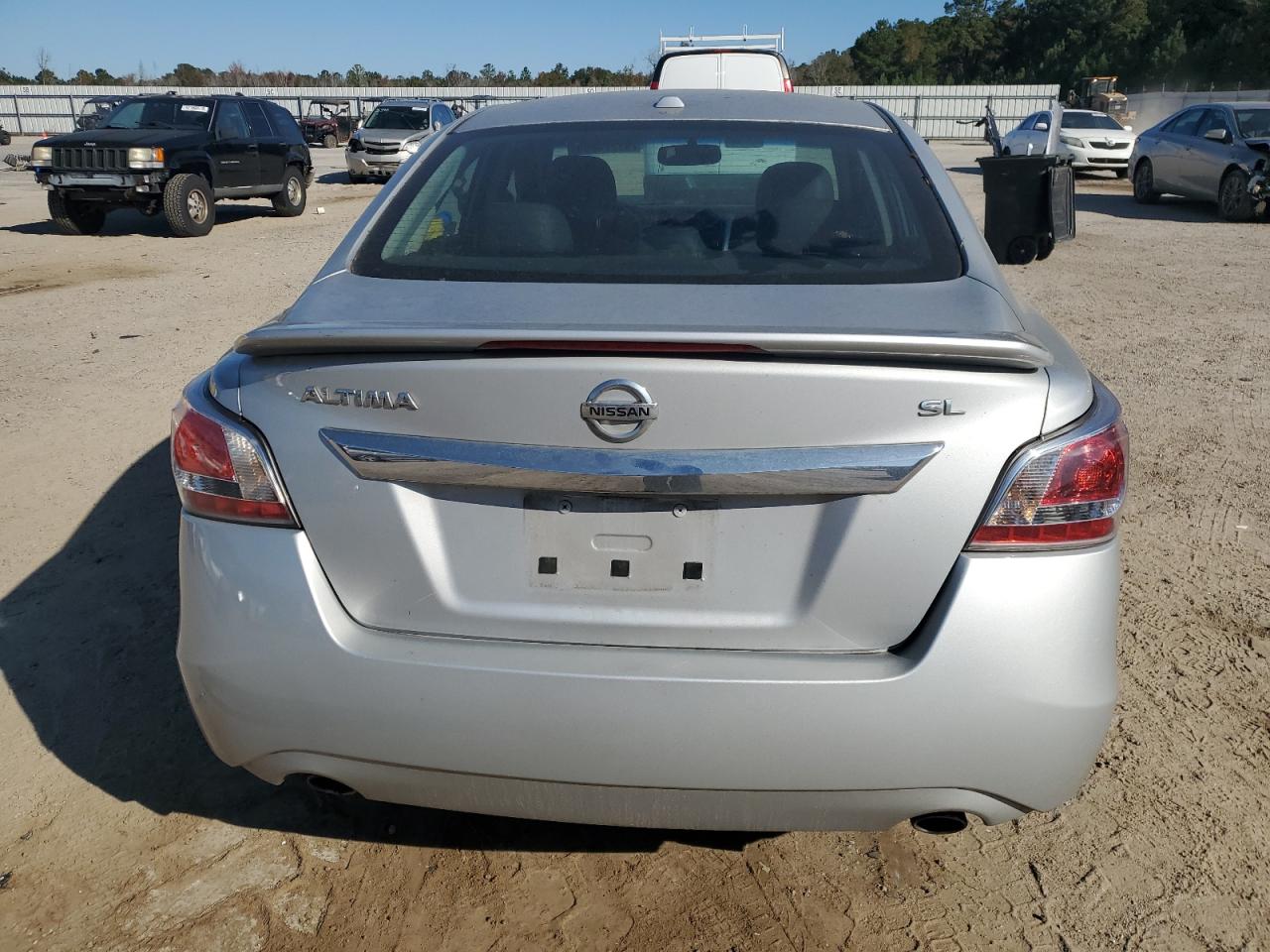 Nissan Altima 2.5 Image 8