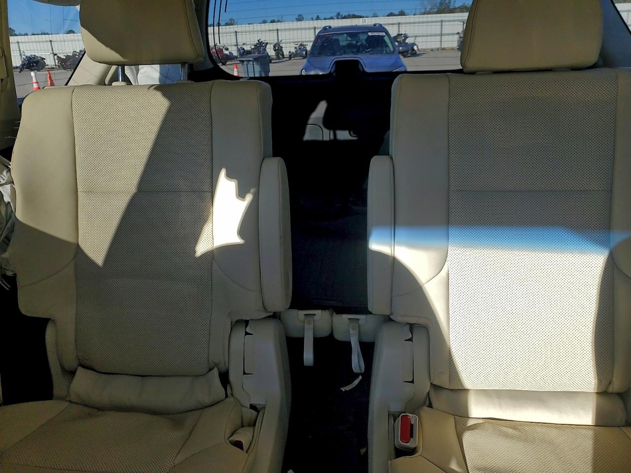 Lexus Gx 460 Image 11