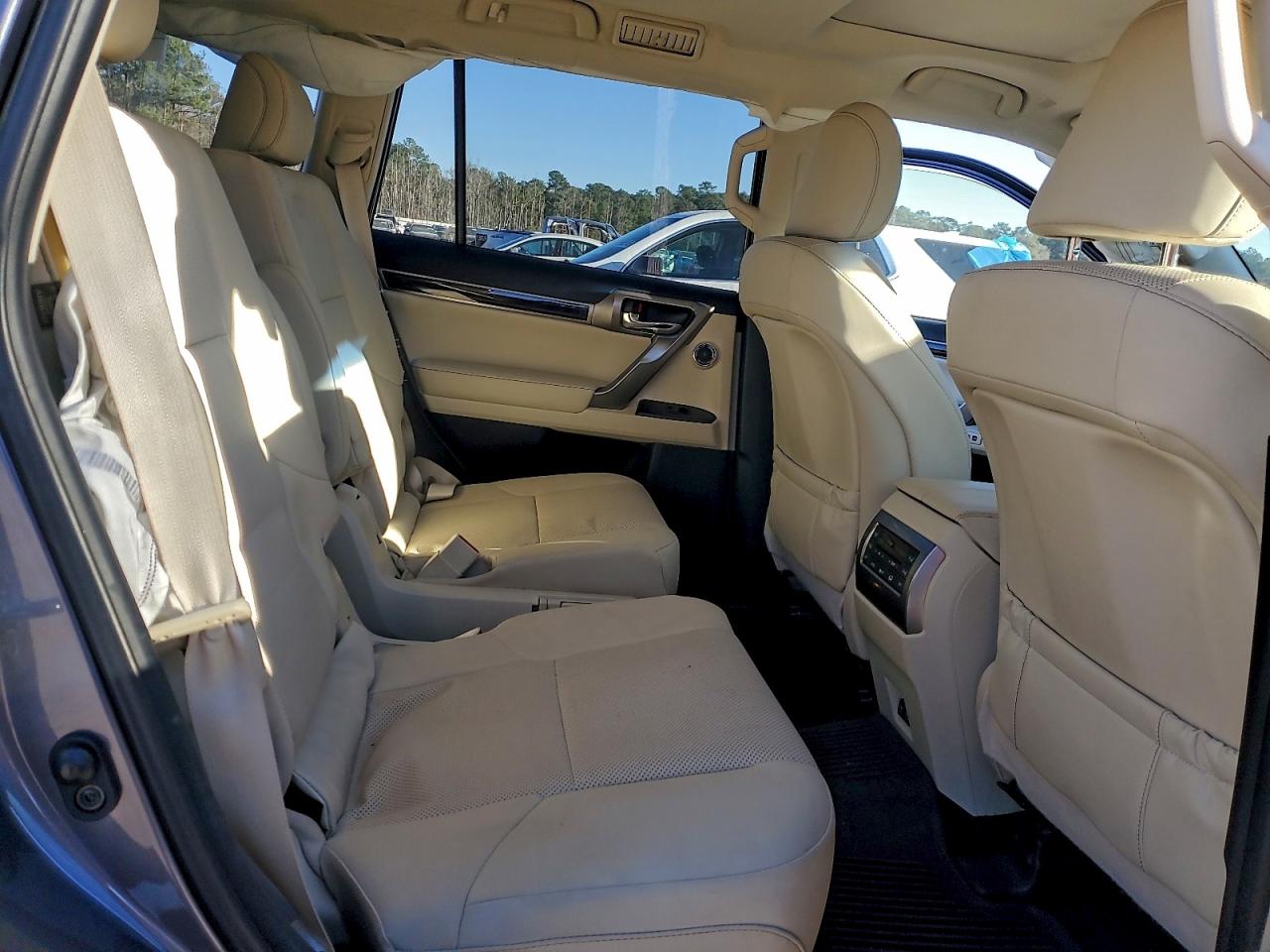 Lexus Gx 460 Image 12