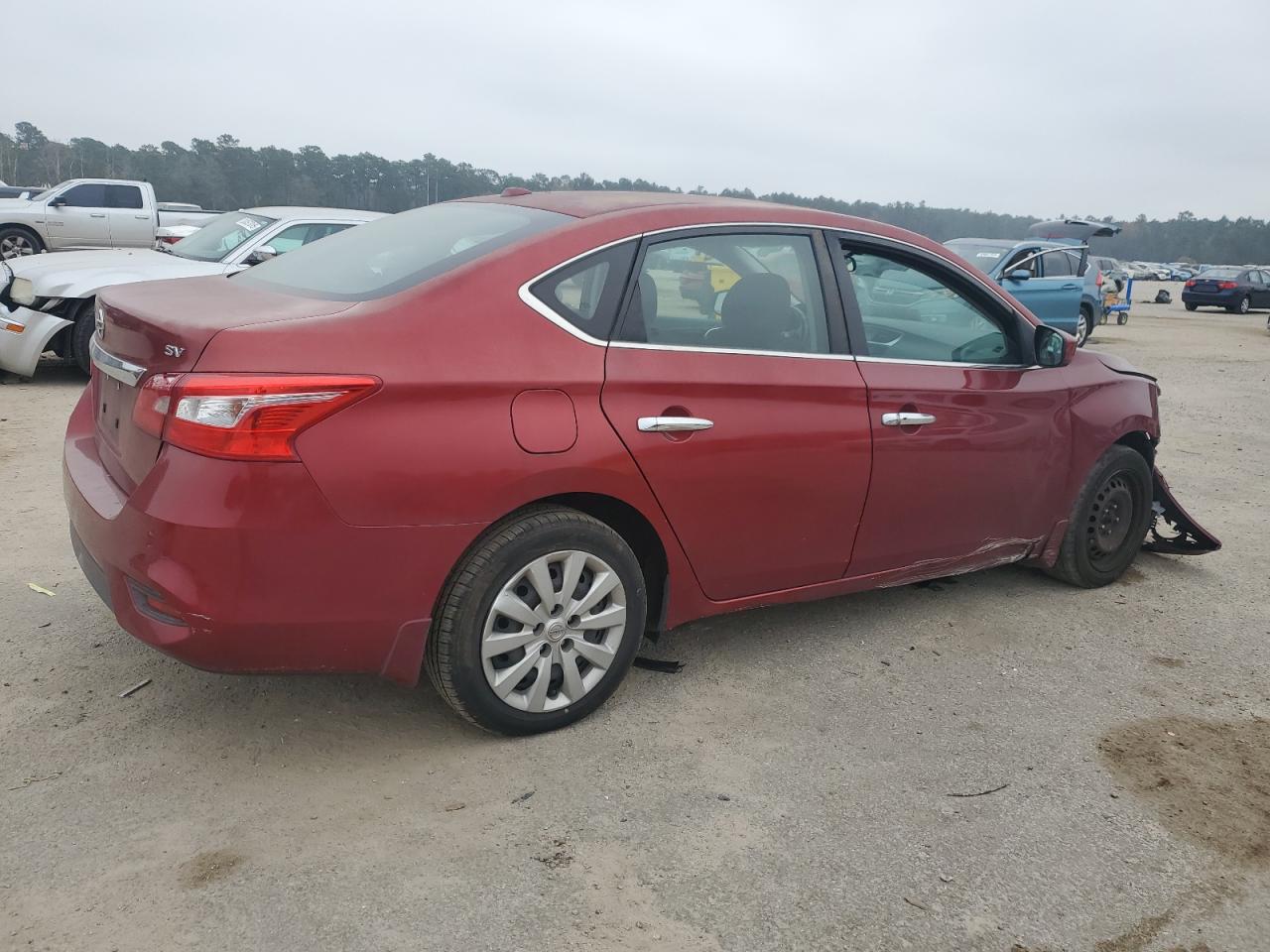 Nissan Sentra S Image 2