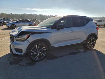 Salvage Volvo XC40