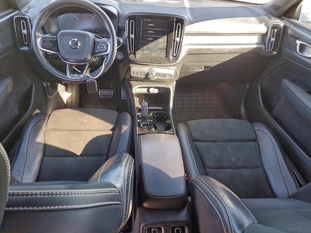 Volvo XC40 T5 R-design Image 13