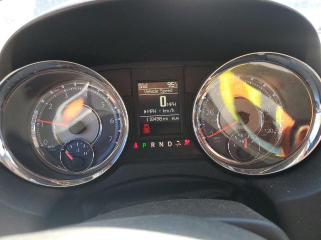 Chrysler Minivan Touring Image 5