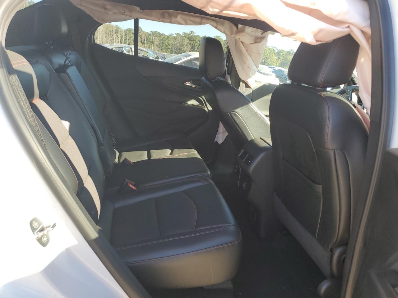 Chevrolet Equinox Rs Image 11