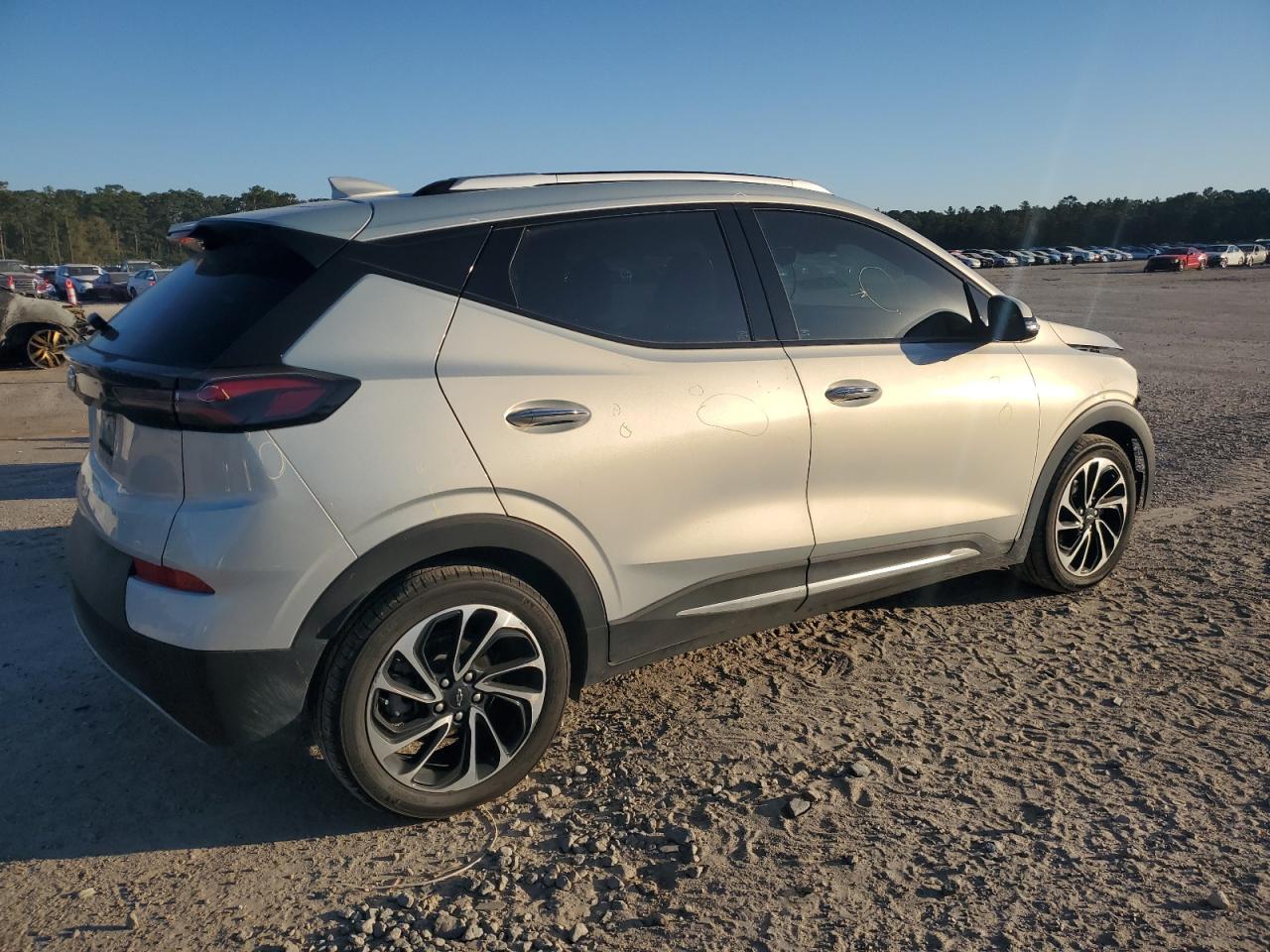 Chevrolet Bolt Premier Image 14