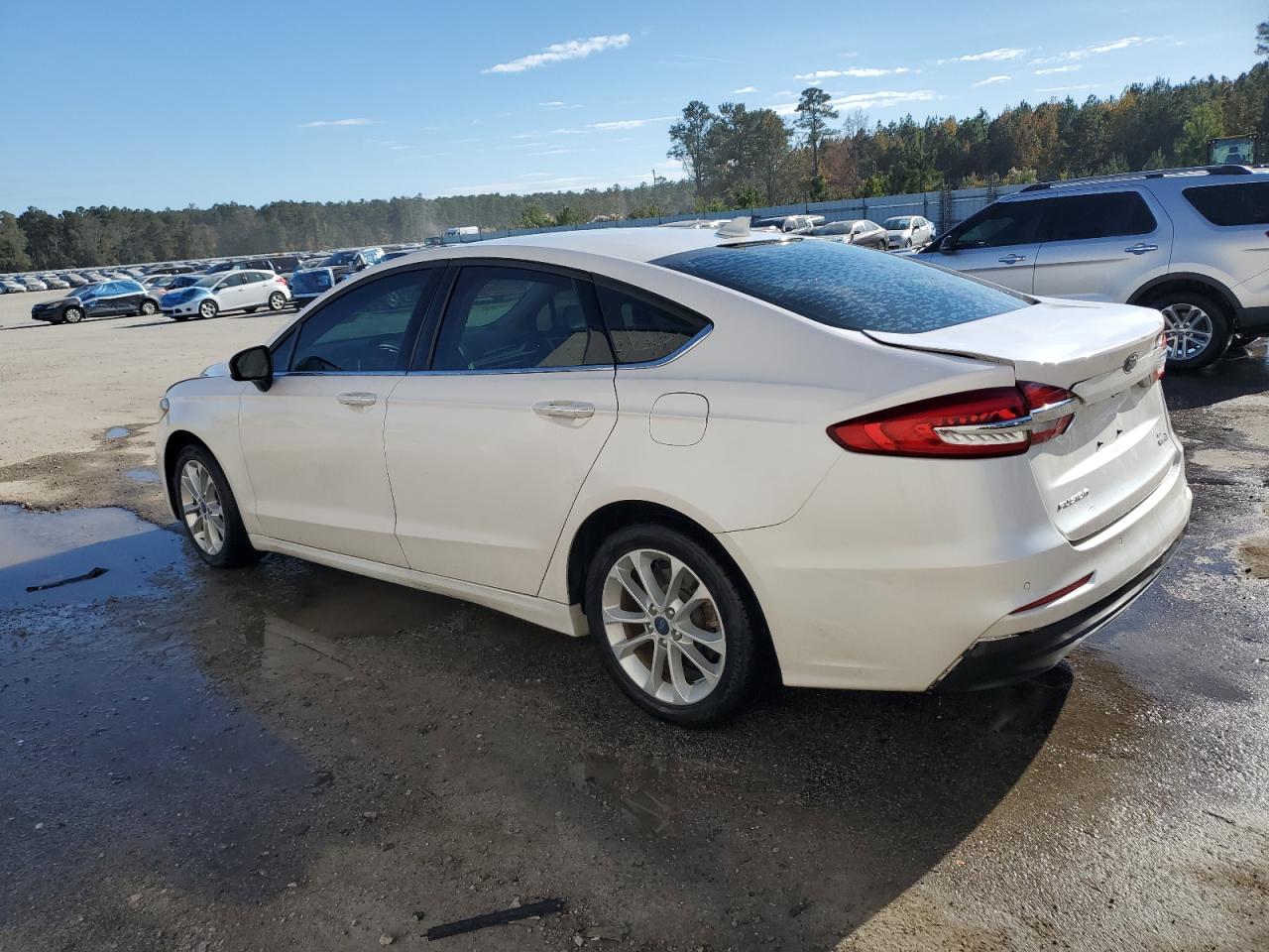 Ford Fusion Se Image 5