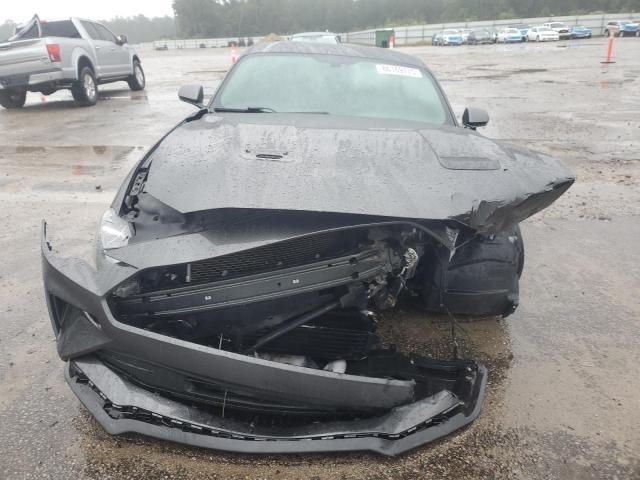 Ford Mustang Image 3