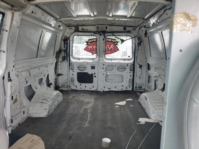 Ford Econoline E150 Van Image 10