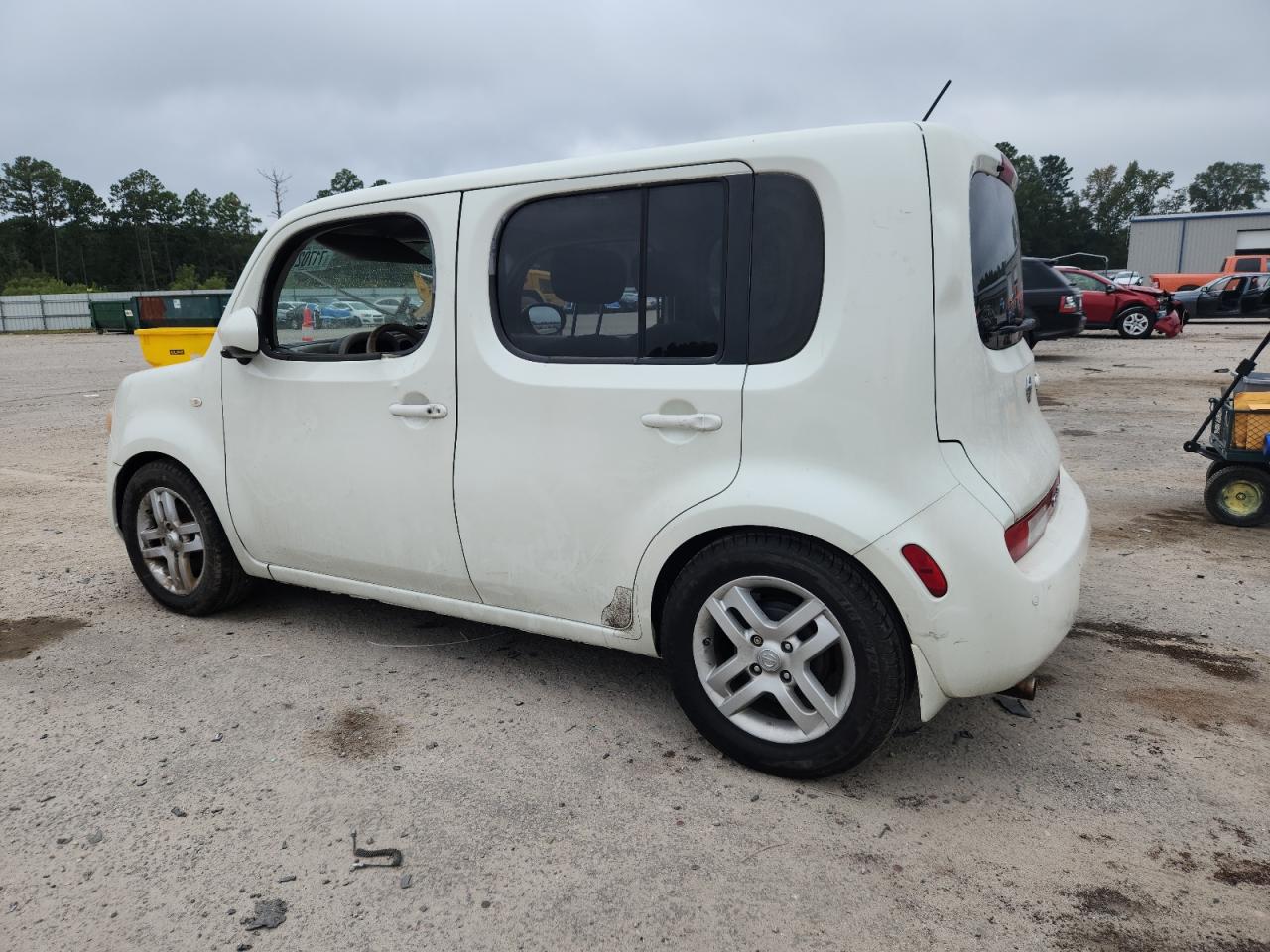 Nissan cube Base Image 3