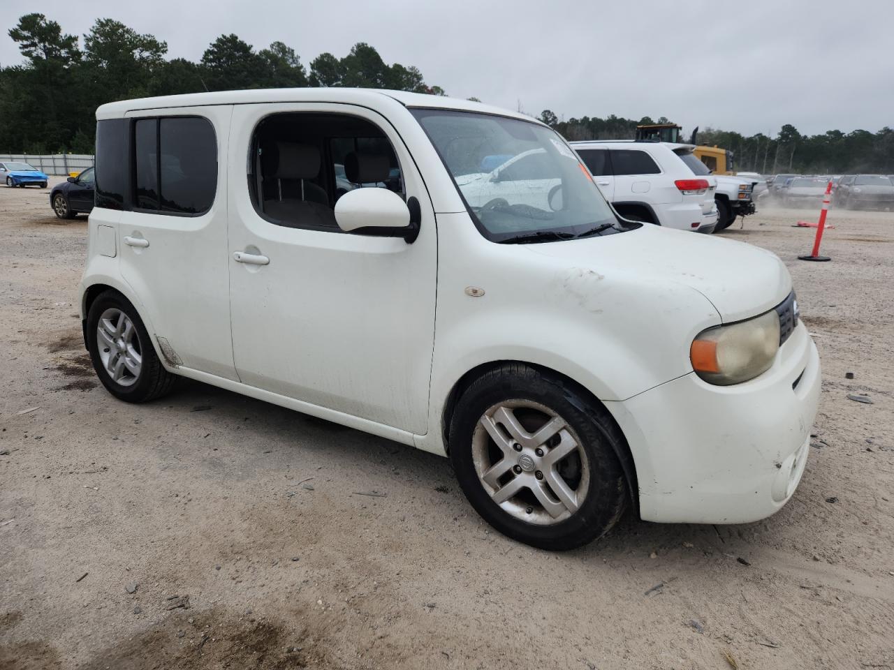 Nissan cube Base Image 7