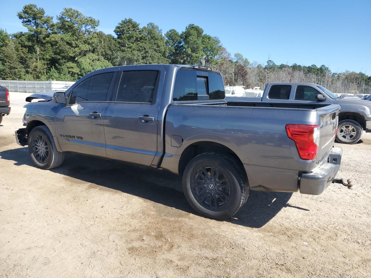 Nissan Titan Sv Image 6