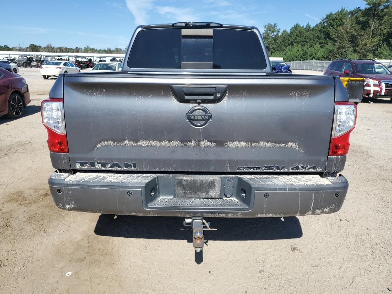 Nissan Titan Sv Image 10