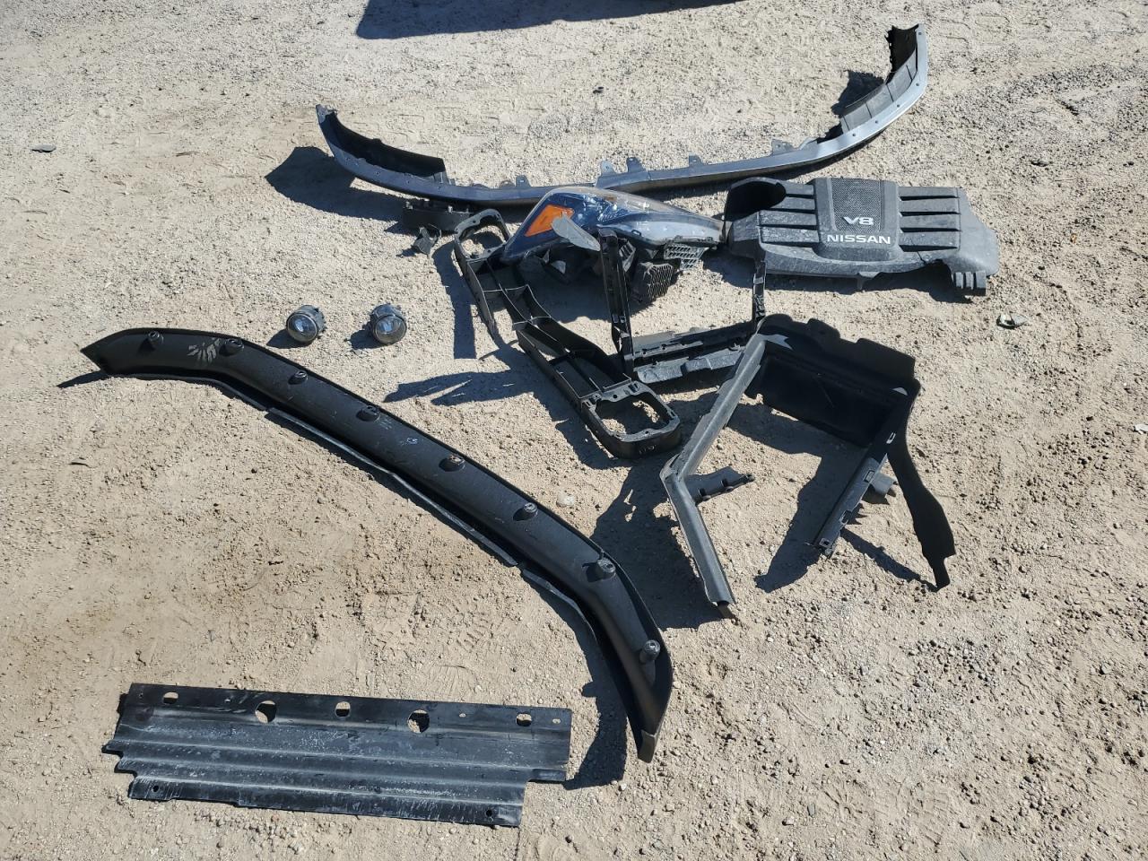 Nissan Titan Sv Image 2