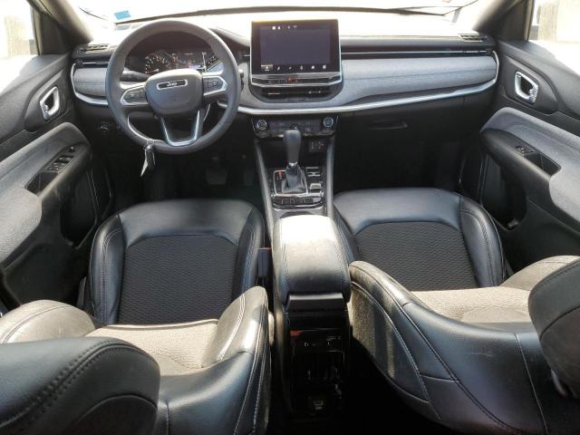 Jeep Compass Latitude Image 9