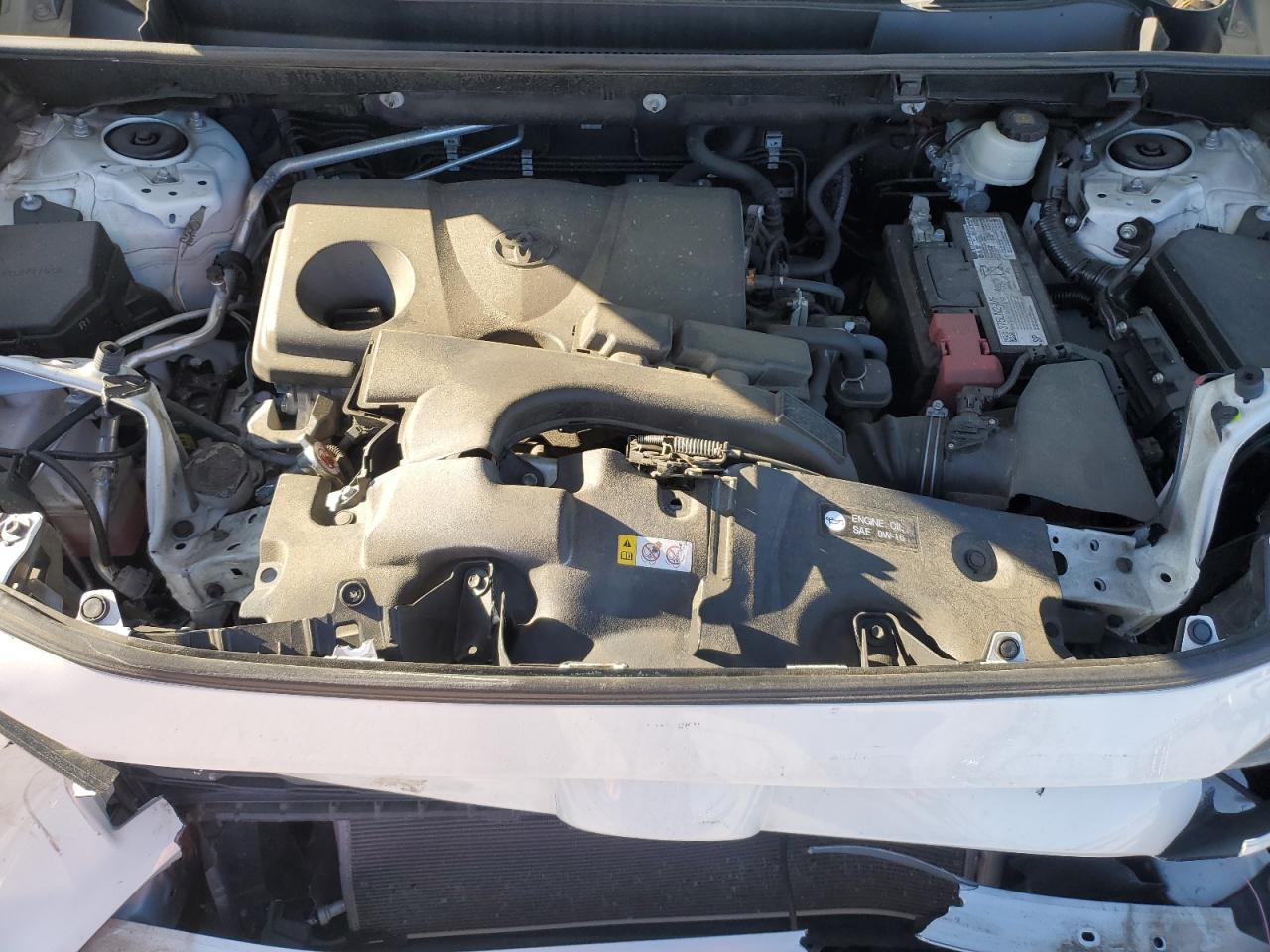 Toyota RAV4 Le Image 10