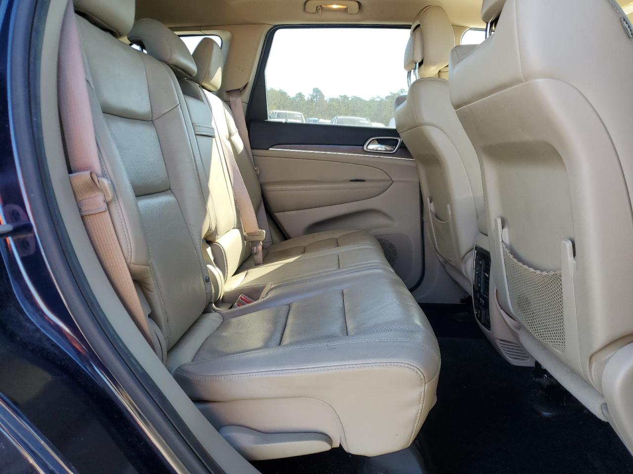 Jeep Grand Cherokee Limited Image 11