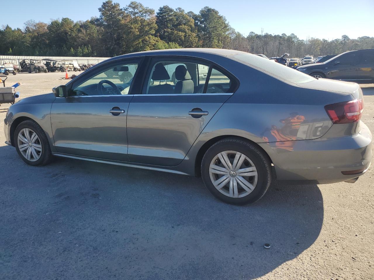 Volkswagen Jetta S Image 11