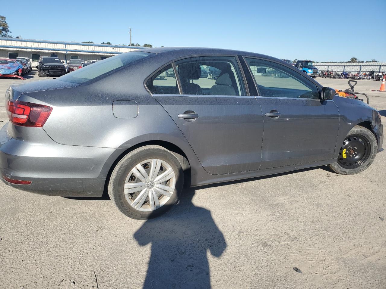 Volkswagen Jetta S Image 3