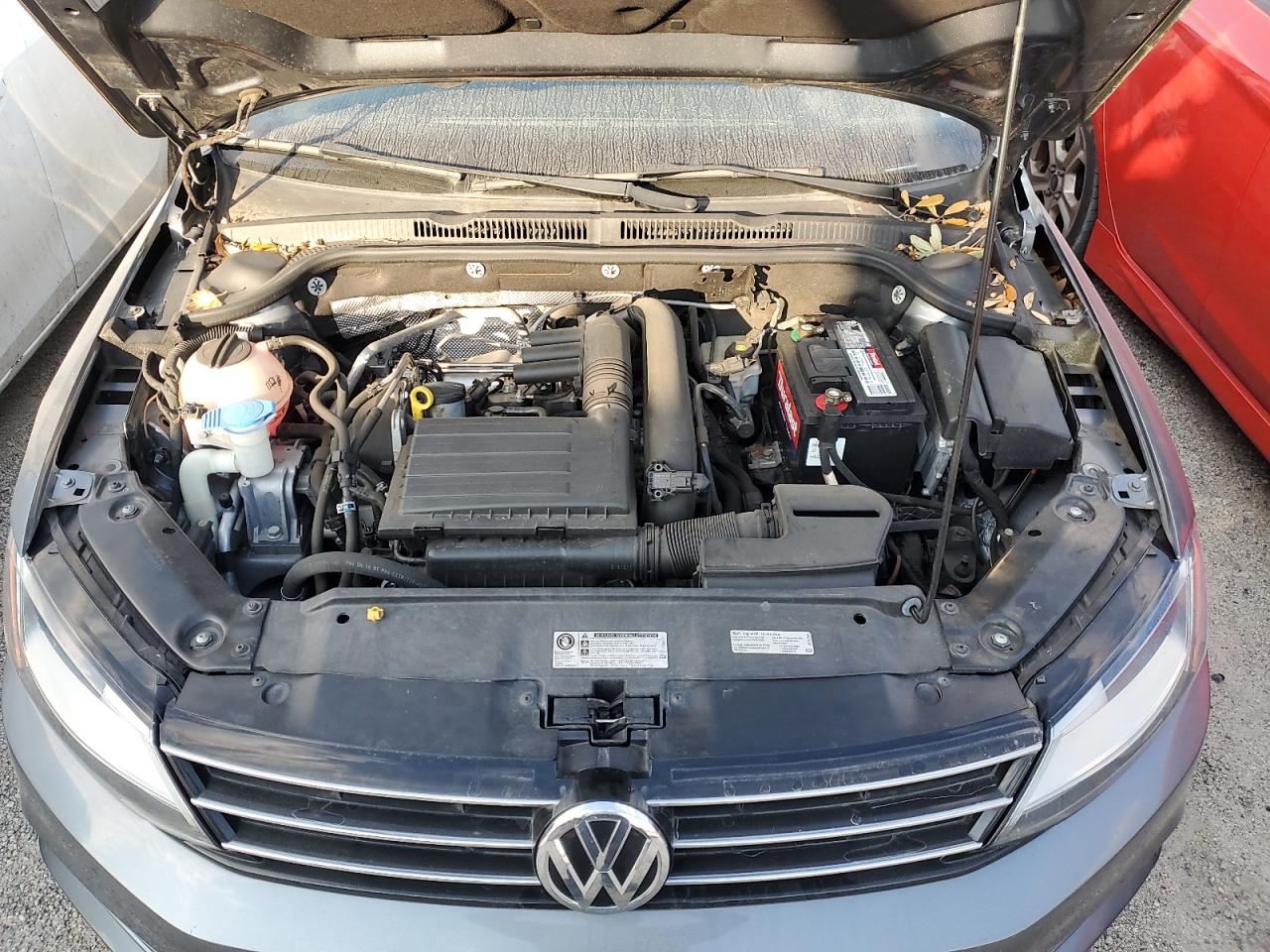 Volkswagen Jetta S Image 6