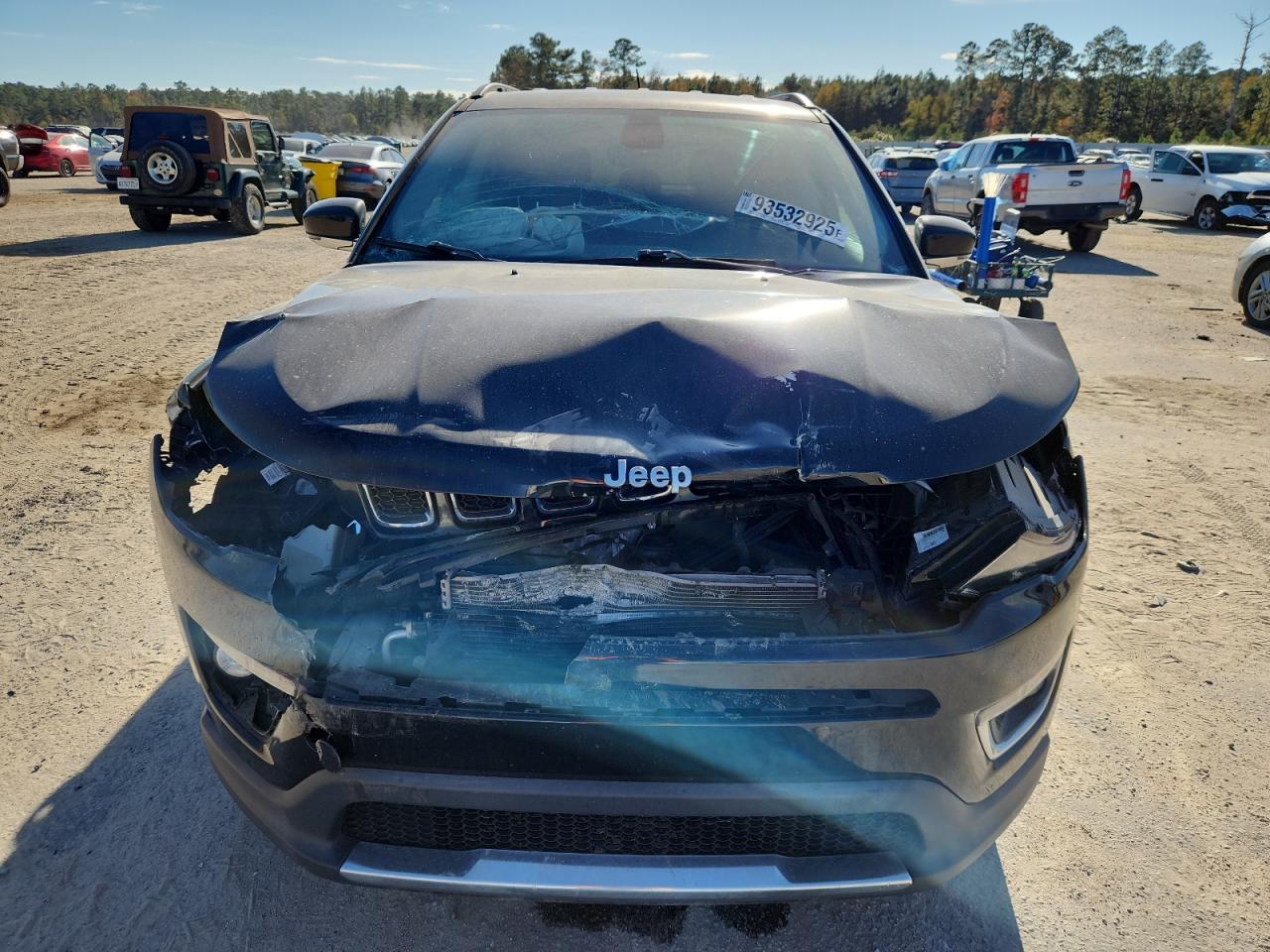 Jeep Compass Limited Image 4