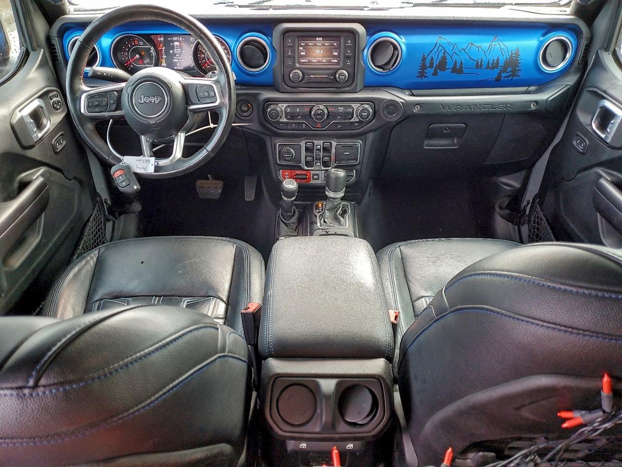 Jeep Wrangler Rubicon Image 12