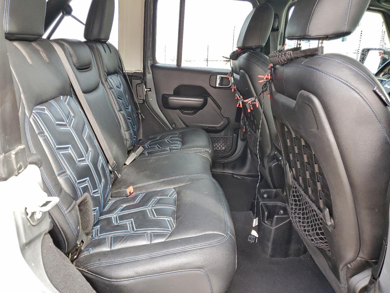 Jeep Wrangler Rubicon Image 7