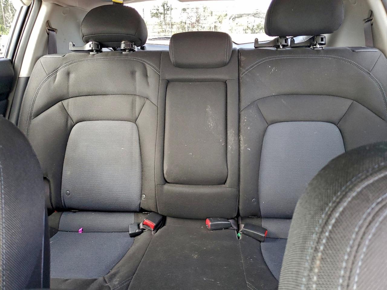 Kia Sportage Lx Image 2